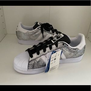 BRAND NEW adidas superstars